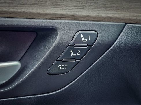 Used 2025 Toyota Grand Highlander AWD image 10