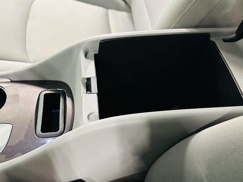 Used 2020 Chevrolet Malibu LT image 19