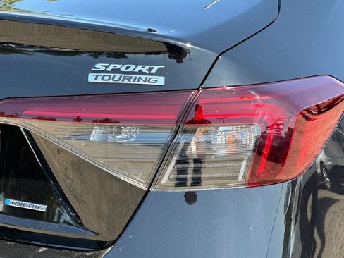 Used 2025 Honda Civic Sport image 28