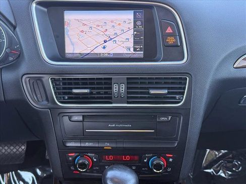 Used 2012 Audi Q5 2.0T Premium Plus w/ Premium Plus Pkg image 17