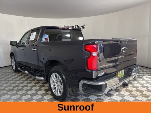 Used 2022 Chevrolet Silverado 1500 LTZ w/ LTZ Premium Package image 7