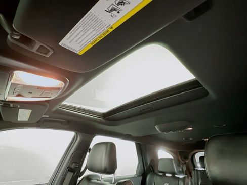 Used 2020 Dodge Durango R/T w/ Blacktop Package image 22