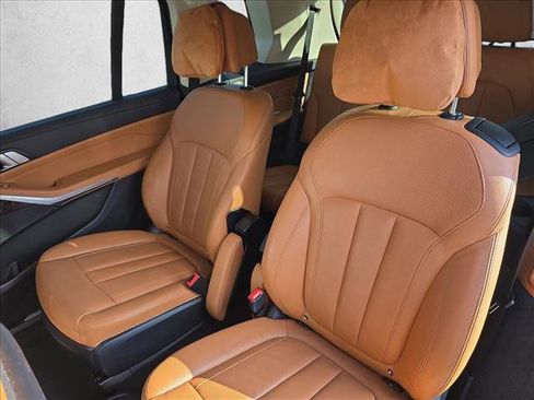 Used 2020 BMW X7 xDrive40i w/ Cold Weather Package image 15