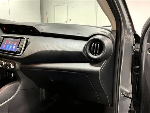 Used 2024 Nissan Kicks S FWD image 19