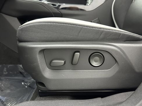 Used 2024 Buick Envision Sport Touring image 13