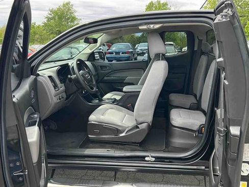 Used 2017 GMC Canyon 4x4 Extended Cab w/ Convenience Package image 18
