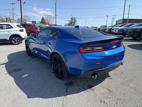 Used 2018 Chevrolet Camaro SS RWD image 6