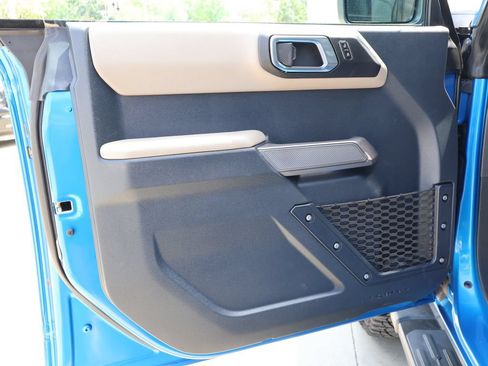 Used 2023 Ford Bronco Wildtrak AWD/4WD image 12