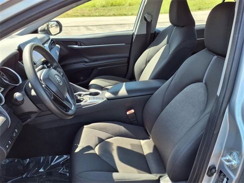 Used 2023 Toyota Camry LE image 49