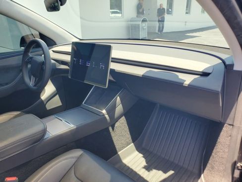 Used 2026 Tesla Model Y Long Range AWD/4WD image 30