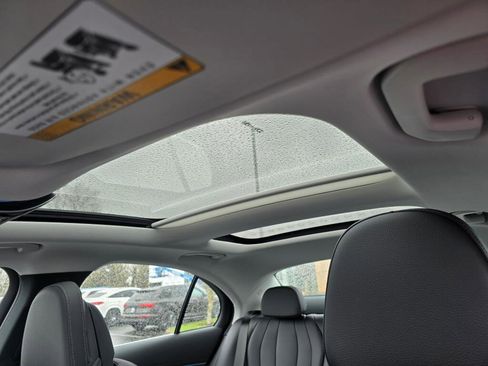 Used 2025 Mercedes-Benz E 350 4MATIC Sedan image 49