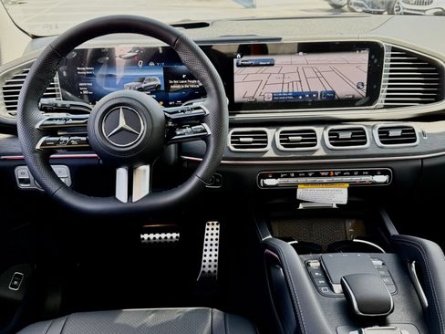 New 2026 Mercedes-Benz GLS 450 4MATIC image 27