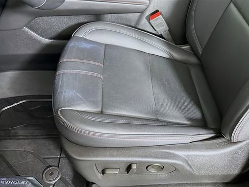 Used 2025 Chevrolet Tahoe RST w/ Comfort Package image 19