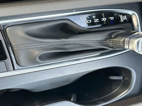 Used 2020 Hyundai Santa Fe SEL image 33