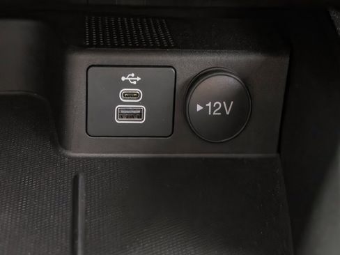 Used 2024 Ford Escape SE image 24