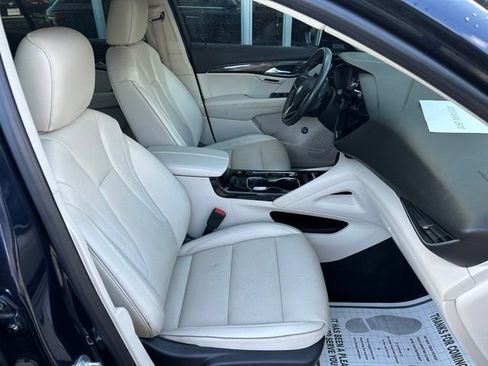 Used 2021 Buick Envision Essence AWD/4WD image 12