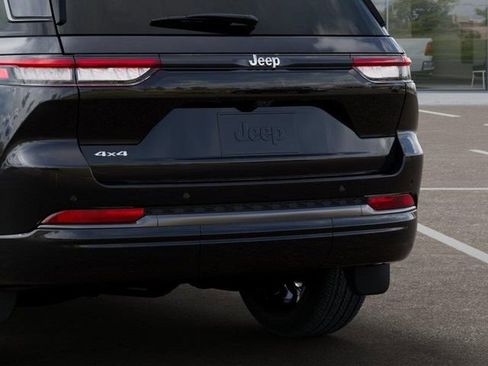New 2026 Jeep Grand Cherokee Limited image 13
