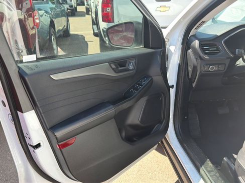 Used 2023 Ford Escape Active w/ Tech Pack #1 FWD image 6