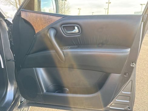 Used 2023 Nissan Armada SL image 27