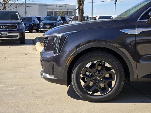 New 2026 Kia Sorento S image 5