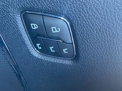 Used 2022 Ford F350 Platinum image 7