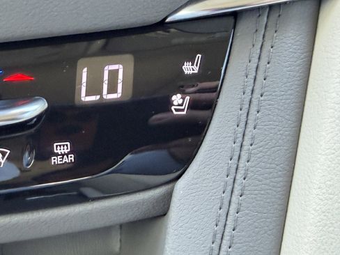 Certified 2023 Cadillac XT5 Premium Luxury w/ Technology Package image 24