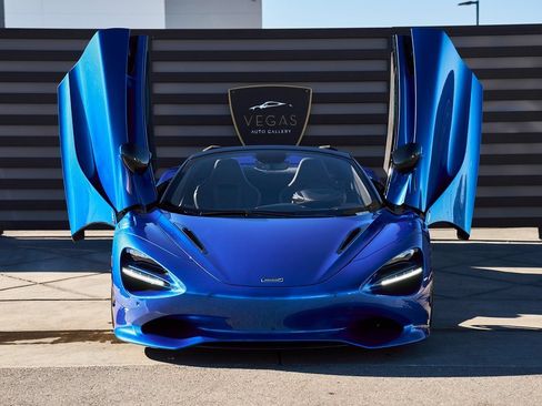 Used 2024 McLaren 750S Spider image 24