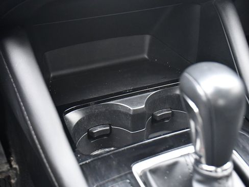 Used 2025 MAZDA MAZDA3 s image 28