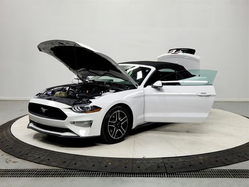 Used 2021 Ford Mustang Premium image 11