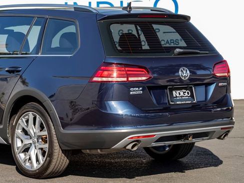 Used 2019 Volkswagen Golf Alltrack SE image 10