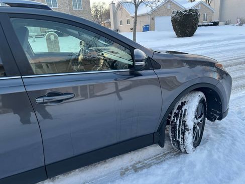 Used 2017 Toyota RAV4 XLE image 8