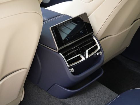 New 2026 Bentley Flying Spur Plug-In Hybrid AWD/4WD image 22