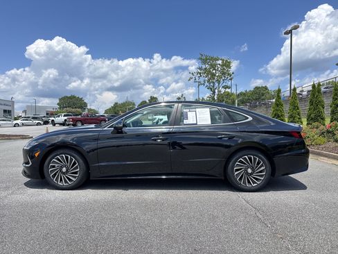 Used 2023 Hyundai Sonata Limited w/ Cargo Package FWD image 7