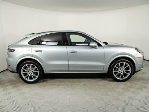 New 2026 Porsche Cayenne Coupe AWD/4WD image 28