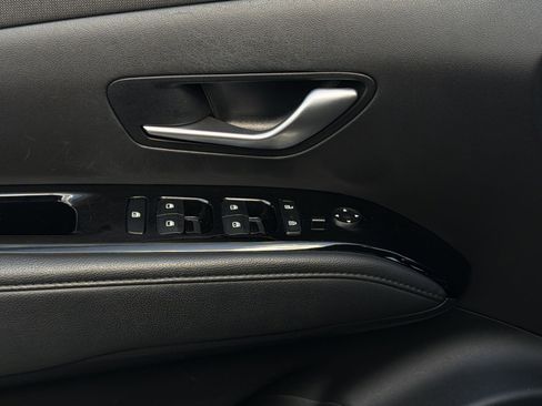 Certified 2023 Hyundai Tucson Limited AWD/4WD image 15