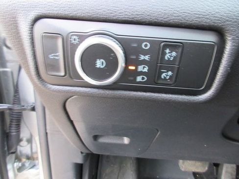 Certified 2024 Ford Explorer XLT w/ Equipment Group 202A AWD/4WD image 11
