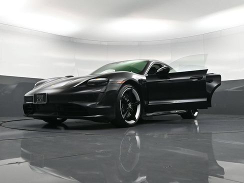 Certified 2024 Porsche Taycan Turbo AWD/4WD image 40