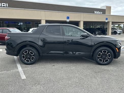 Used 2022 Hyundai Santa Cruz SEL w/ Cargo Package image 5