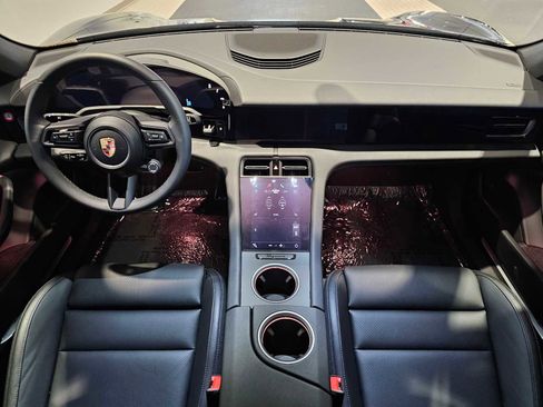 New 2025 Porsche Taycan image 18