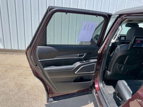 Used 2021 Kia Telluride EX w/ EX Premium Package AWD/4WD image 16