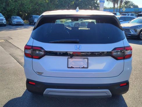 New 2025 Honda Pilot EX-L image 3