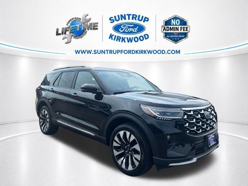 Used 2025 Ford Explorer Platinum w/ LUX Leather Package AWD/4WD image 9