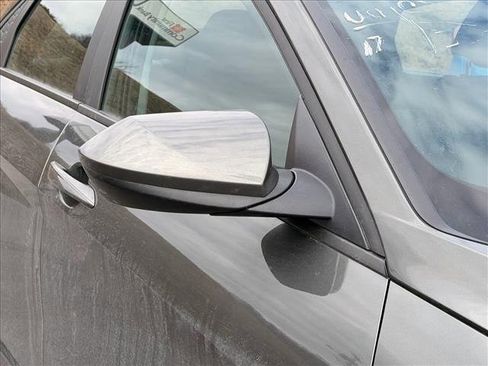 Used 2024 Hyundai Elantra SE image 19