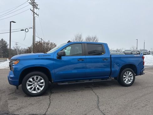 Used 2022 Chevrolet Silverado 1500 Custom w/ LPO, Dark Essentials Package image 5