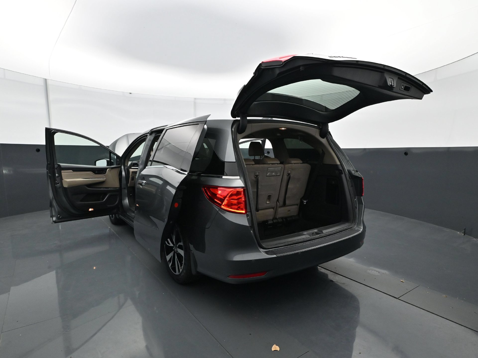Used 2019 Honda Odyssey Elite image 36