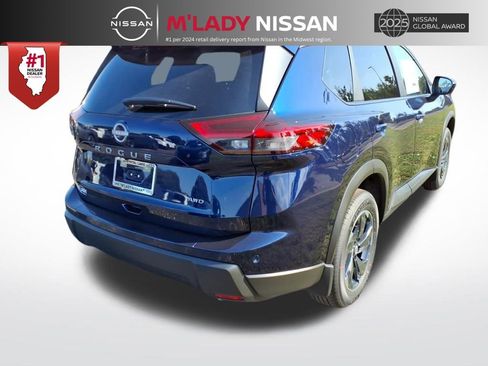 New 2026 Nissan Rogue SV w/ SV Premium Package image 7