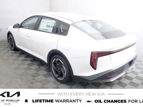 New 2025 Kia K4 EX image 7