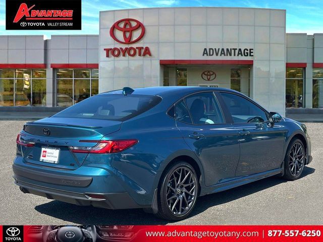 Used 2025 Toyota Camry SE w/ Multimedia Upgrade Package AWD/4WD image 7