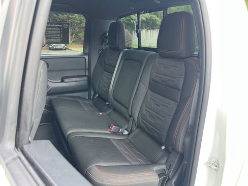 Certified 2025 Nissan Frontier Pro-X RWD image 17