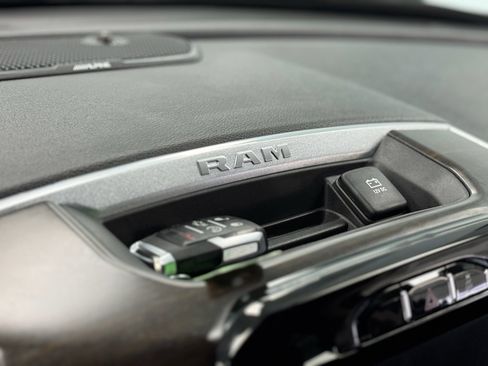Used 2024 RAM 2500 Laramie image 32